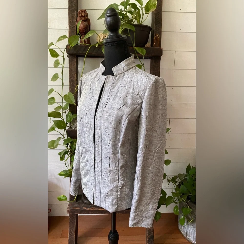Chico’s: Gray Crinkle Textured Jacket